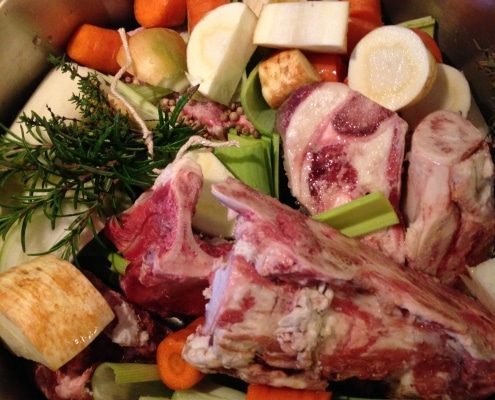 Suppe kogt på ben